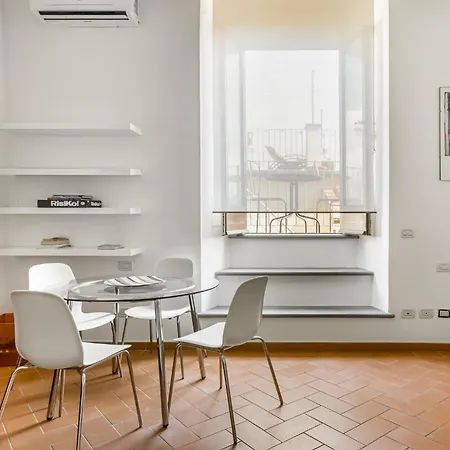 Apartment The Lions' In The Historic Centre X8 Florence