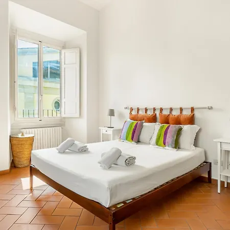 Apartment The Lions' In The Historic Centre X8 *