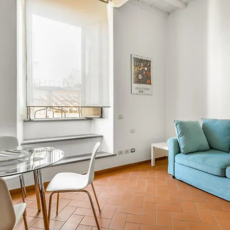 Apartment The Lions' In The Historic Centre X8